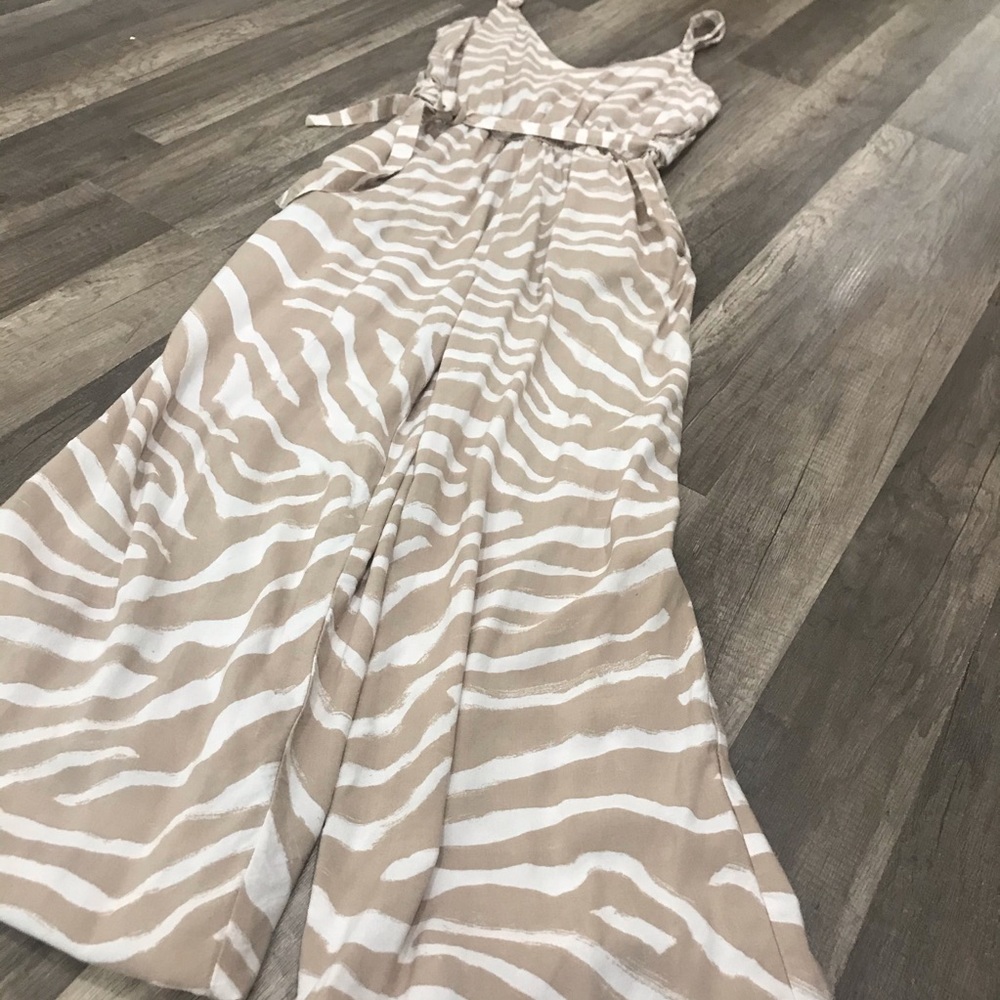 H&M light beige white striped jumpsuit size 6